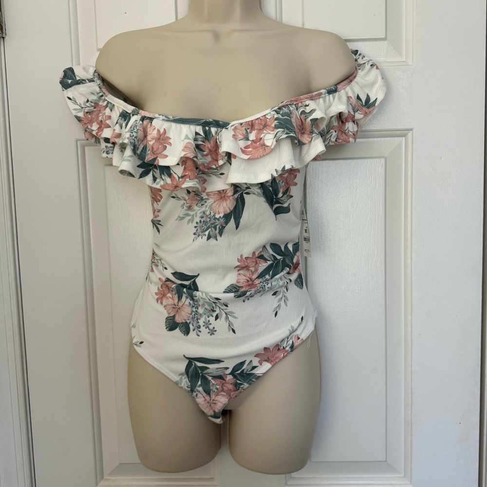 White floral bodysuit